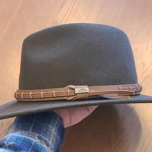 Conner Wide Open Spaces Aussie hat - L
